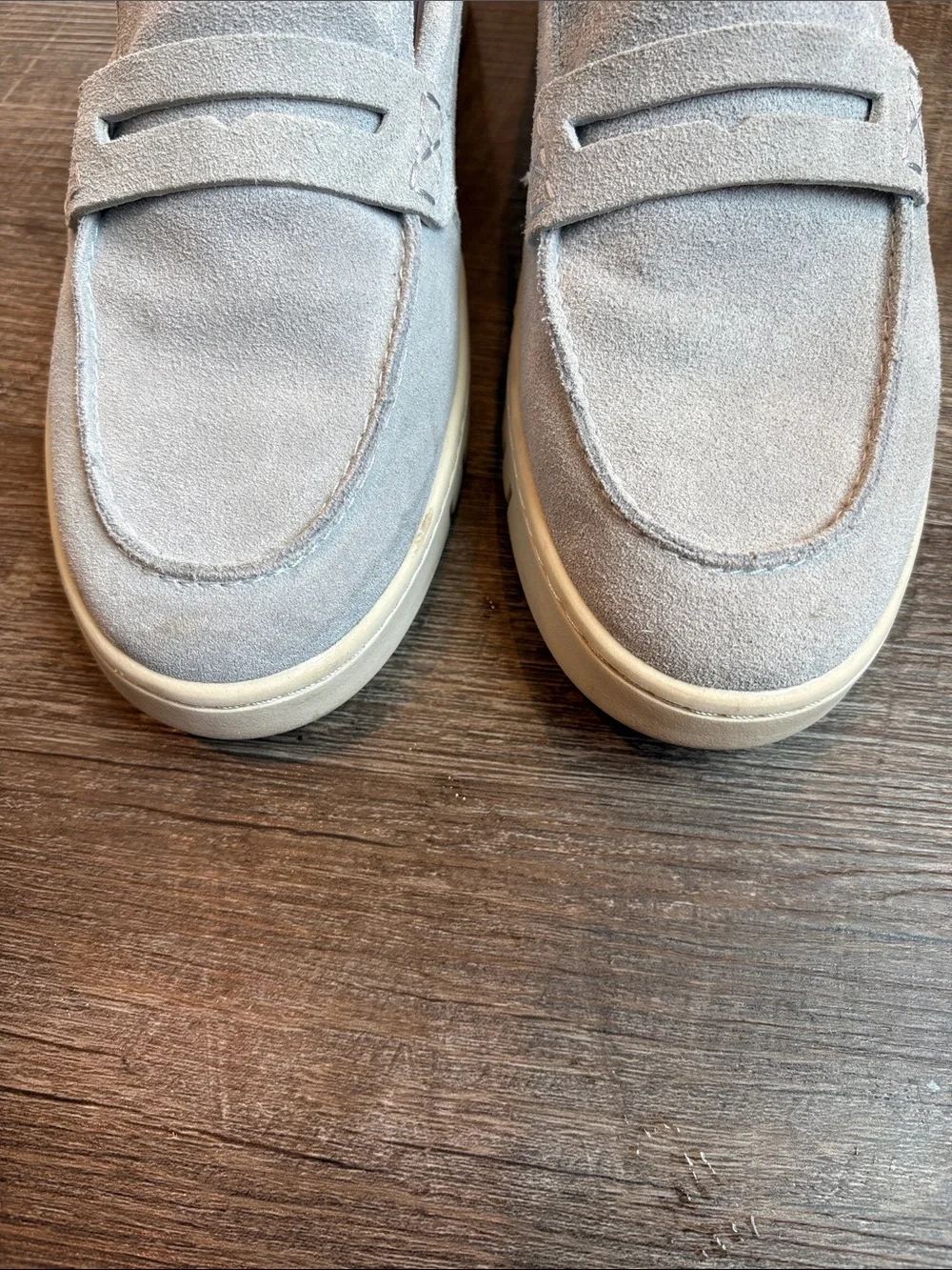 Anne Klein Livvey Suede Loafers Women’s 8.5 Light Gray Slip On